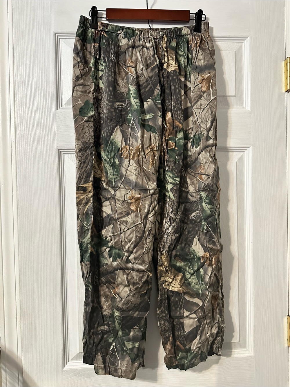 Camo Silky Elastic-Waist Bottoms - Green/Brown